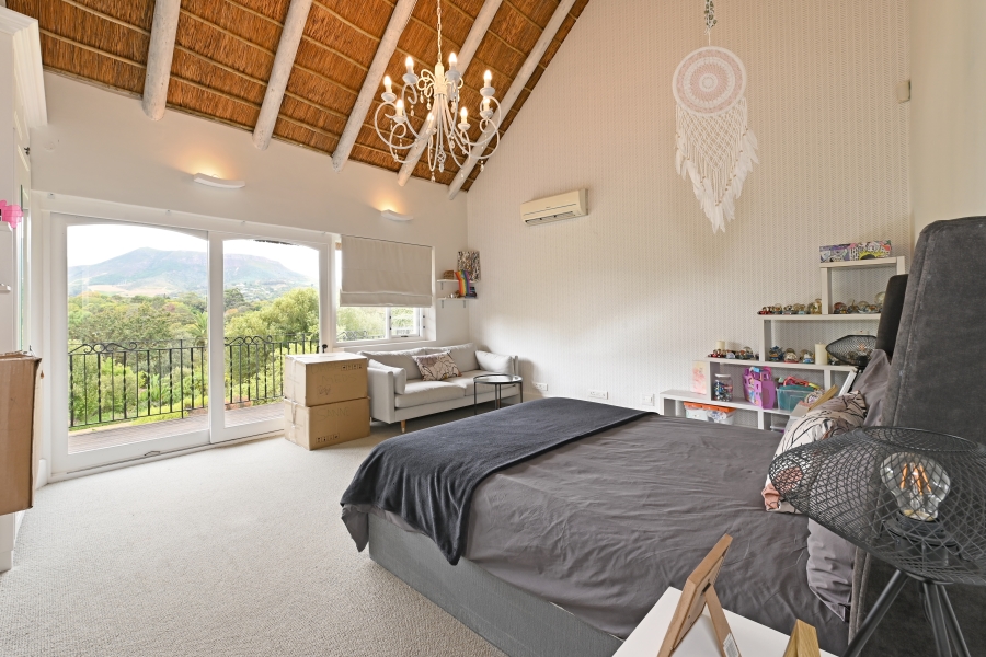 To Let 6 Bedroom Property for Rent in Constantia Western Cape